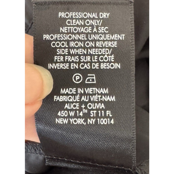 Alice + Olivia Women's Faux Leather Pants Black Medium Moto Chic Biker Girl Edgy - Picture 14 of 14